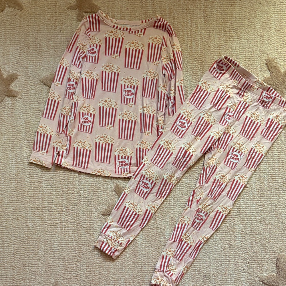 Popcorn Print pink chicken Pajamas